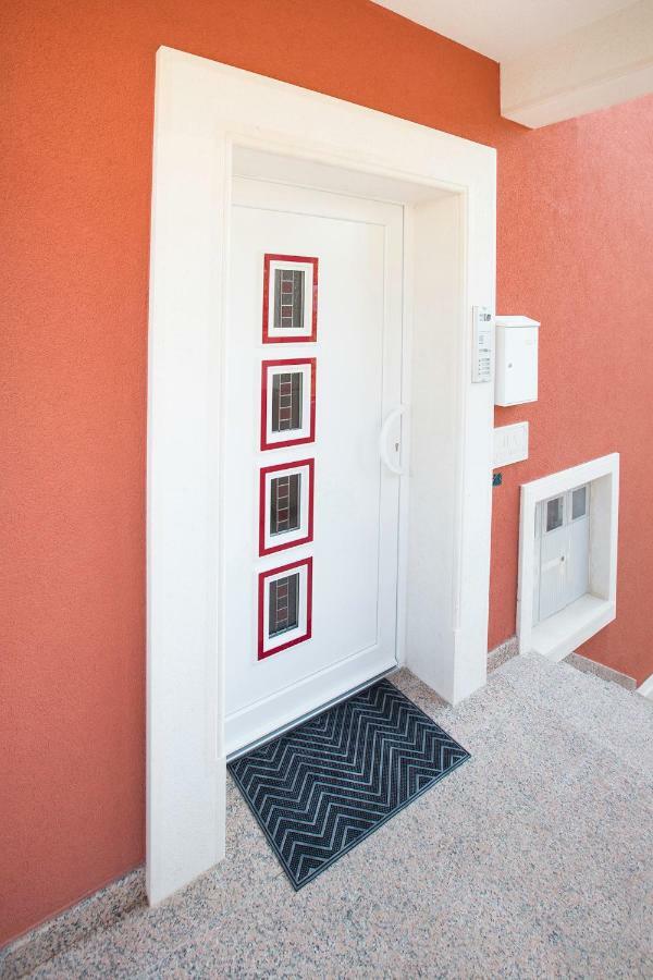 Villa Apartments Art Trogir Eksteriør billede