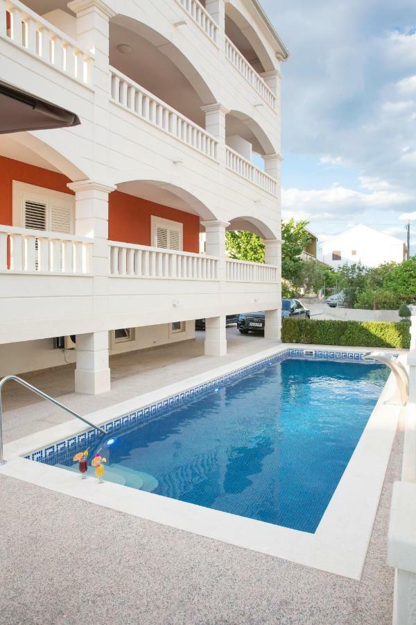 Villa Apartments Art Trogir Eksteriør billede
